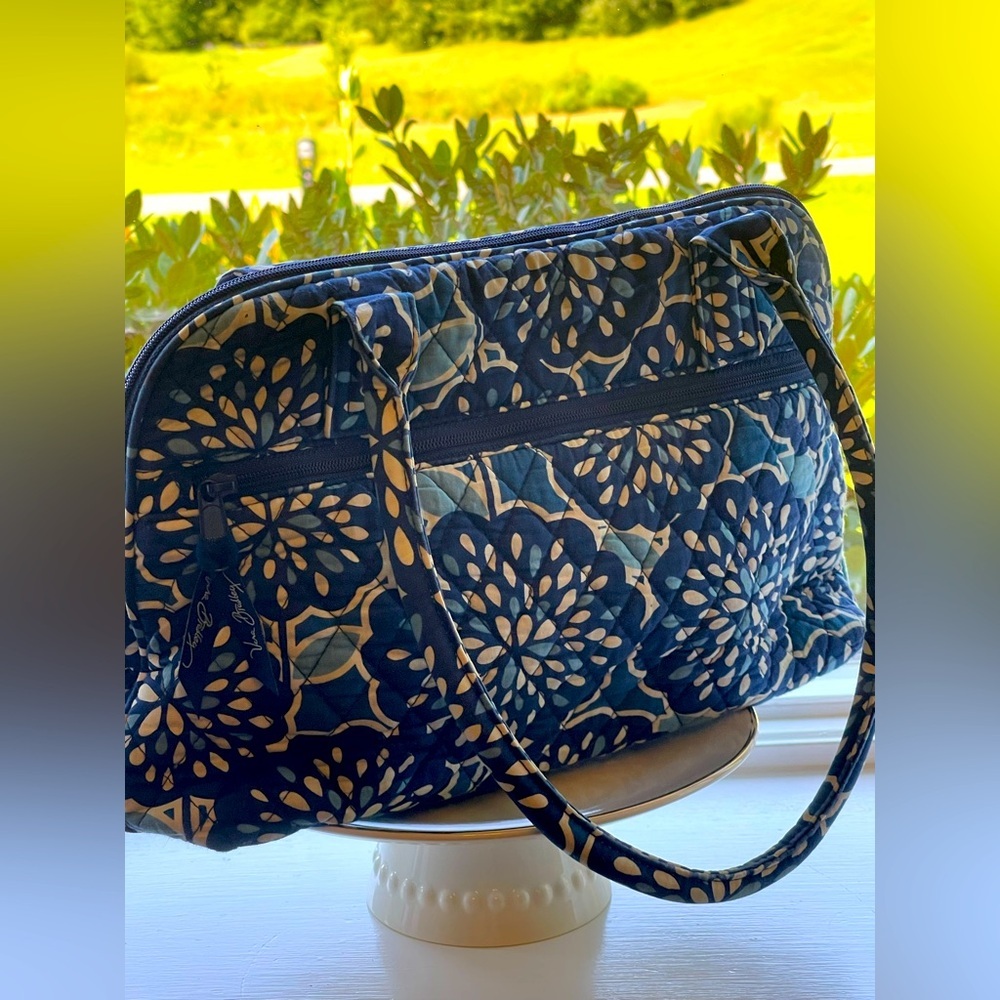 Vera Bradley blue and white purse, large size!!
